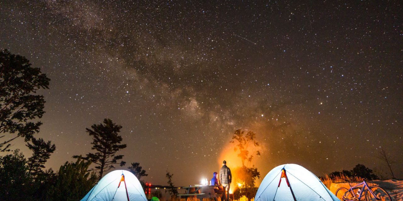 https://sahribahri.com/wp-content/uploads/2021/04/Graves-Island-camping-stars-1280x640.jpg